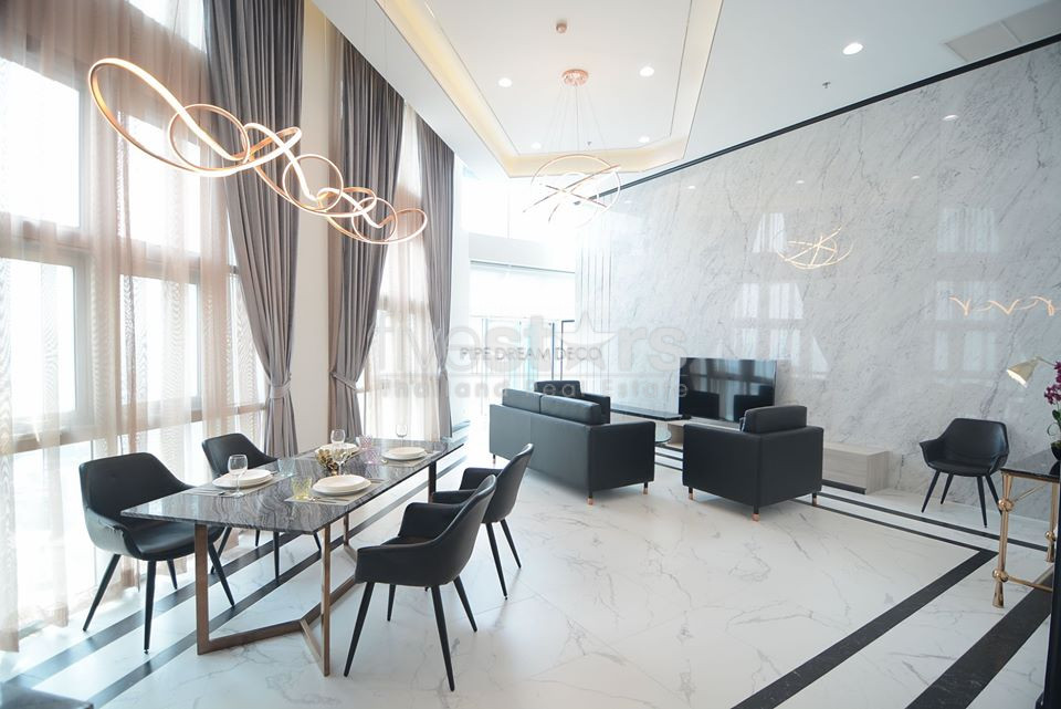 Unique 2 bedrooms condo for rent near MRT Phraram 9