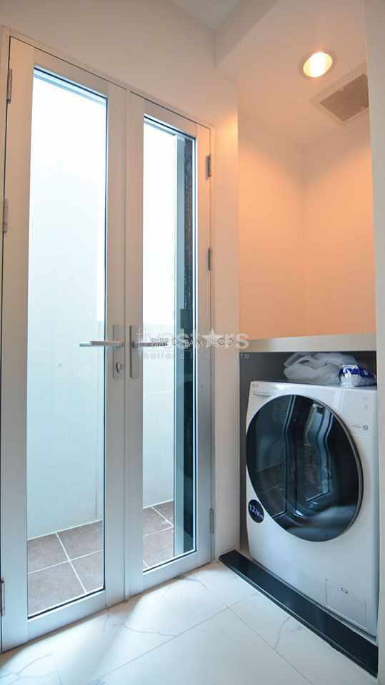 Unique 2 bedrooms condo for rent near MRT Phraram 9, photo 6