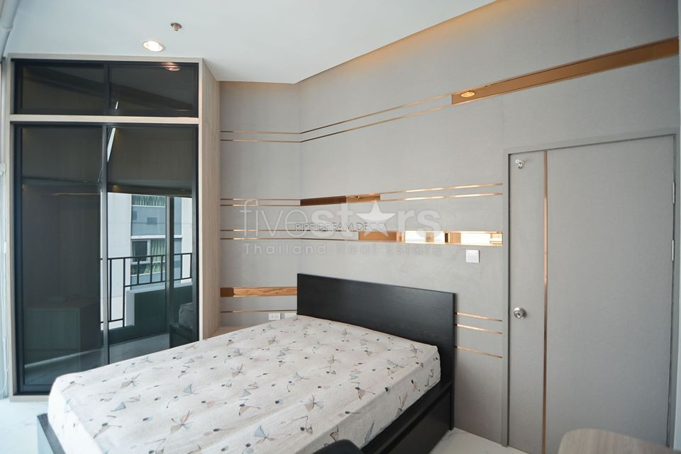 Unique 2 bedrooms condo for rent near MRT Phraram 9, photo 9