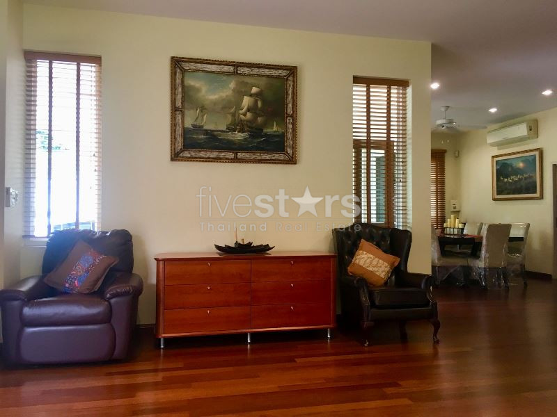 3 bedrooms stand alone house for rent in Rama 9, photo 6