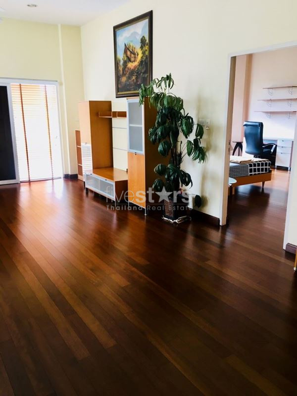 3 bedrooms stand alone house for rent in Rama 9, photo 5