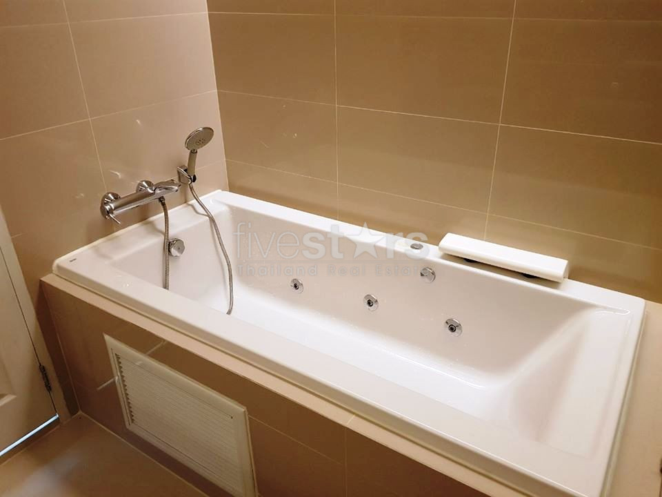 Penthouse 3 bedrooms condo for rent near MRT Phraram9, photo 8