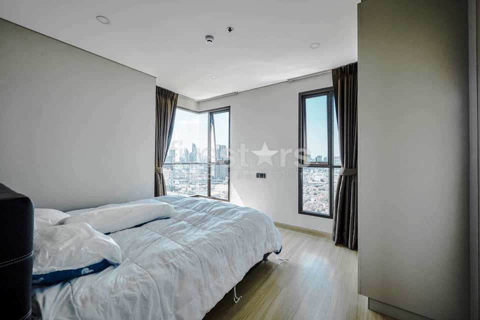 Modern 2 bedrooms for rent on near MRT Petchaburi and airport link, photo 8