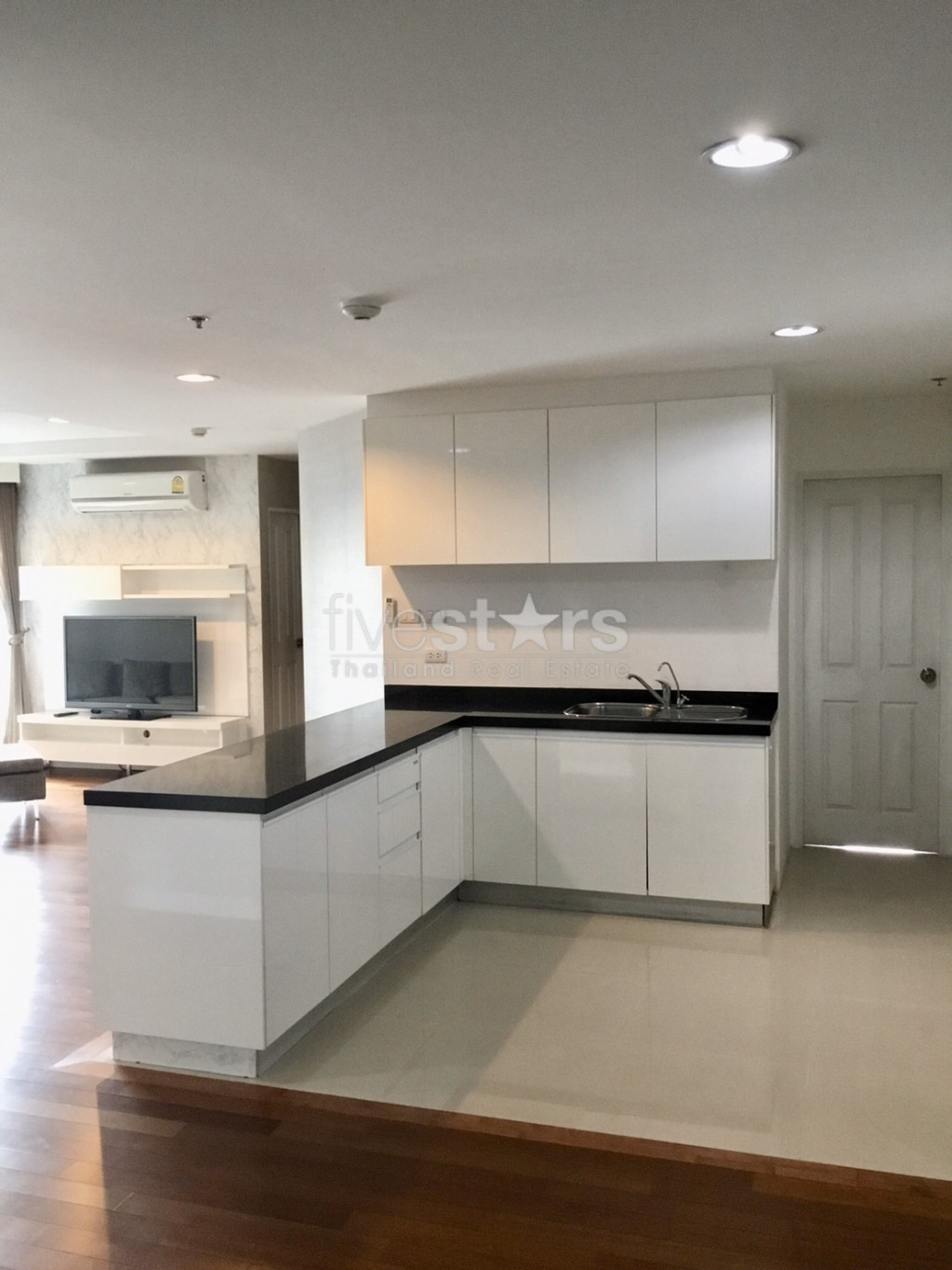 2 bedrooms condo for rent near MRT Rama 9, photo 14