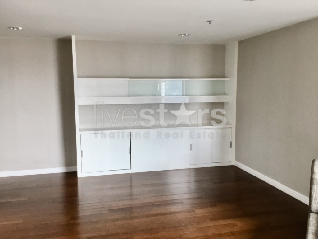 2 bedrooms condo for rent near MRT Rama 9, photo 11