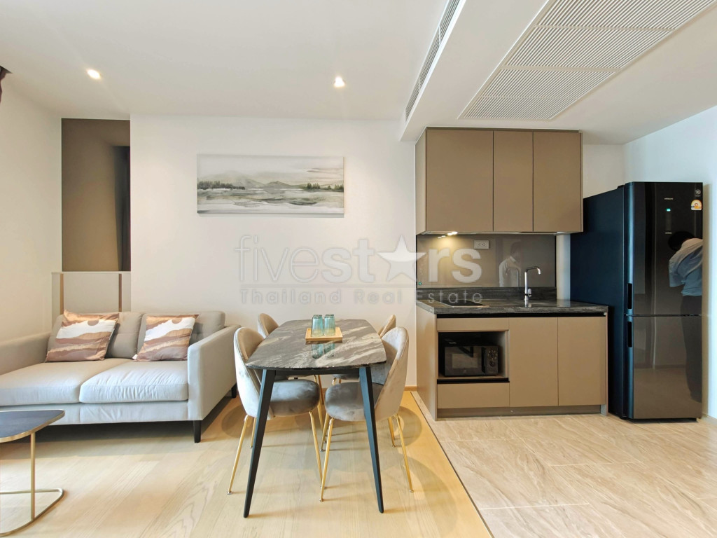 Appartement de 2 chambres à louer à Rama 9