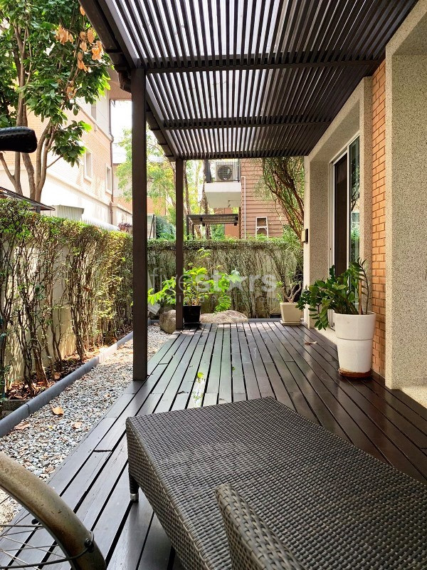 4 bedroom house in compound for sale on Rama 9 to Ramkhamheng 24, photo 17