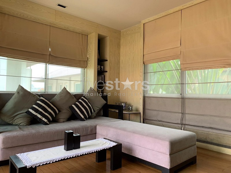 4 bedroom house in compound for sale on Rama 9 to Ramkhamheng 24, photo 6