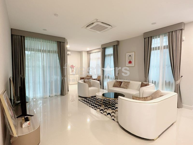 Luxury House 5-Bedroom for sale  in Rama 9-Krungthepkreetha, photo 2