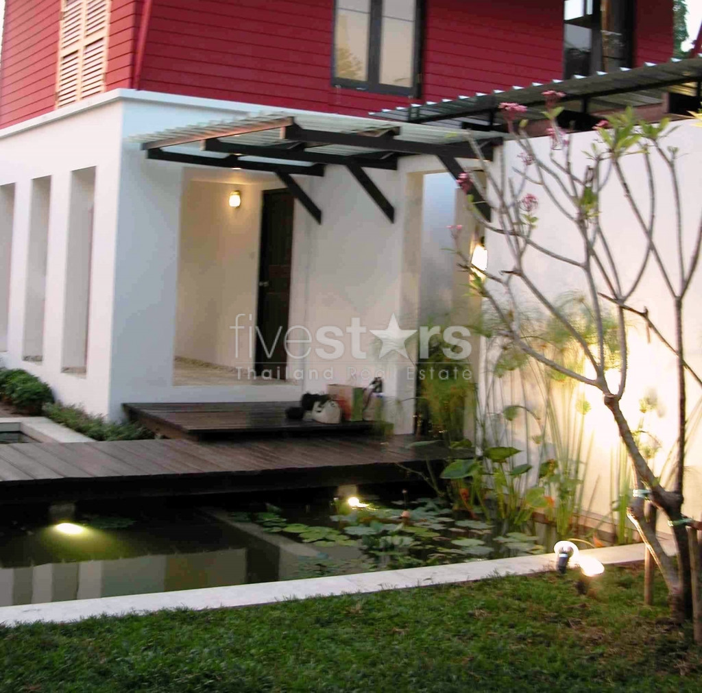 Maison individuelle grand jardin sur Soonvijai - Rama 9, photo 3
