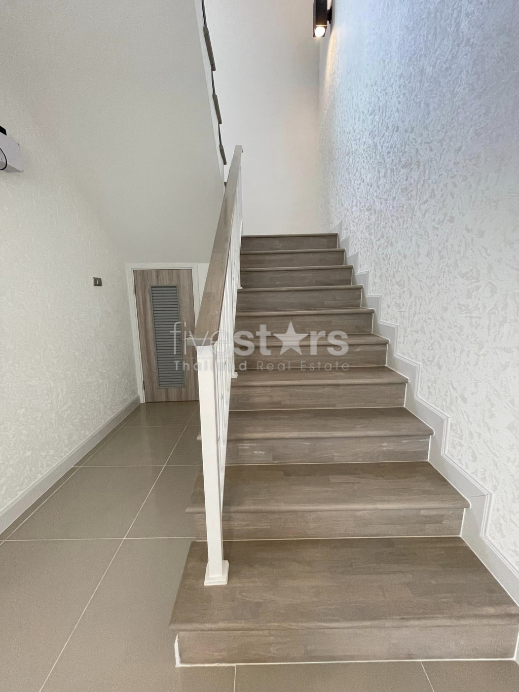 Luxury 4 - Bedrooms for sale on Rama 9-krungthep kreetha, photo 5