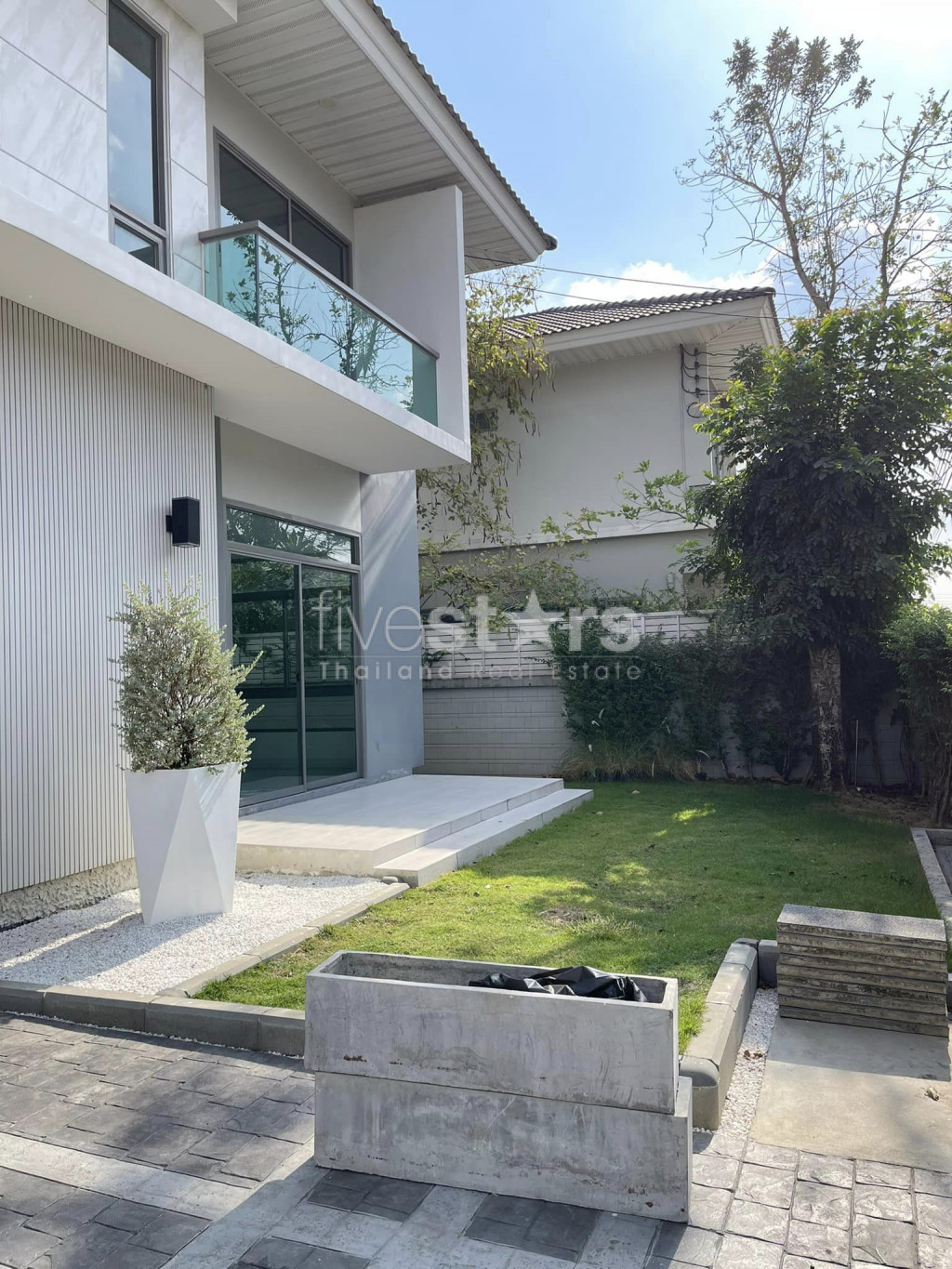 Luxury 4 - Bedrooms for sale on Rama 9-krungthep kreetha, photo 2