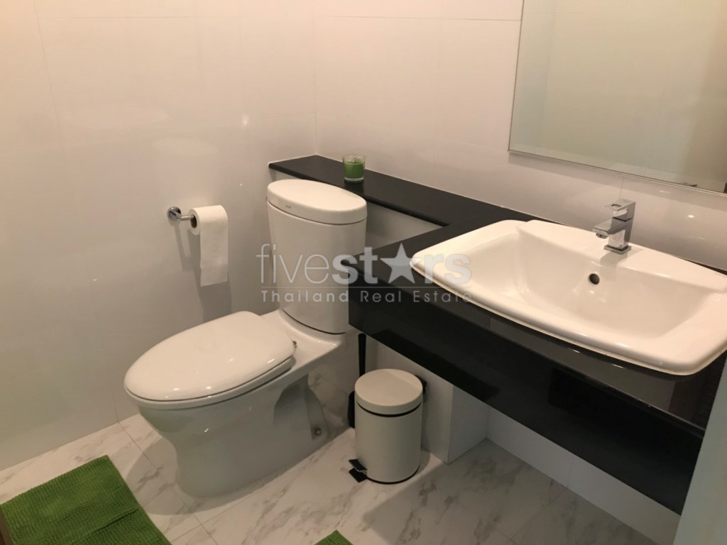 Maison avec piscine à louer dans le quartier Ekamai, photo 14