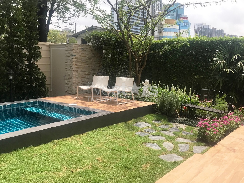 Maison avec piscine à louer dans le quartier Ekamai, photo 2