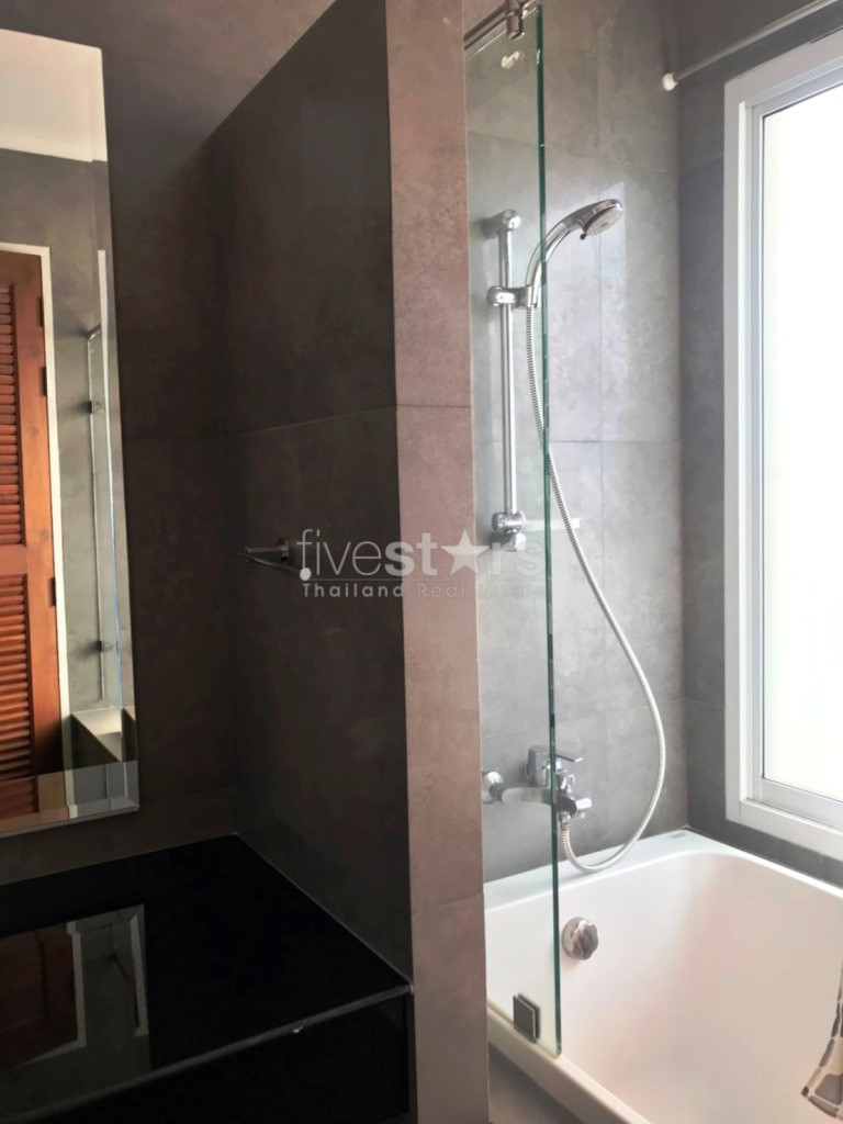 Maison avec piscine à louer dans le quartier Ekamai, photo 15