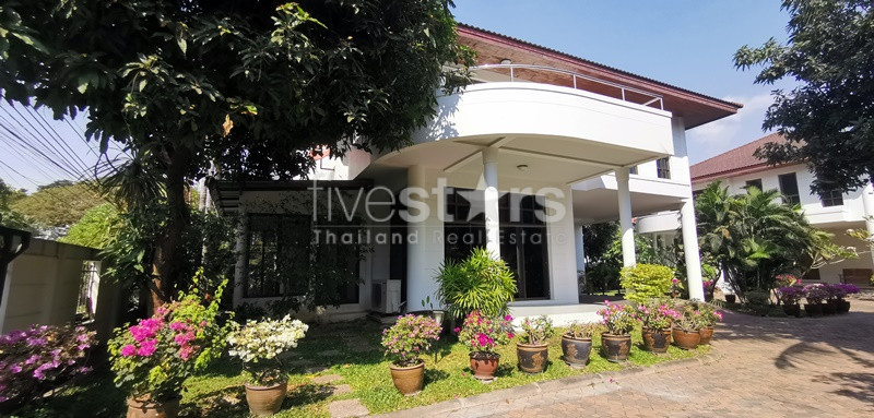 maison à louer à Bangkok, proche du Lycée Français, photo 2