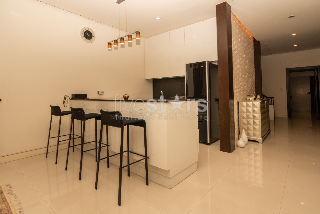 maison à louer dans l'enceinte de Ramkamhaeng 24, photo 11