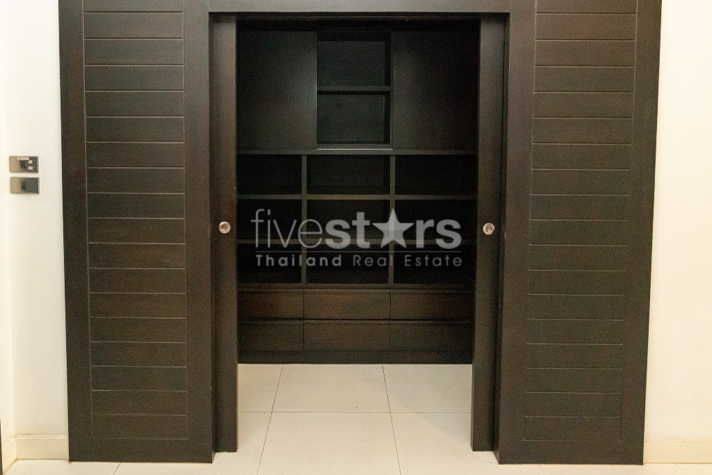 maison à louer dans l'enceinte de Ramkamhaeng 24, photo 12