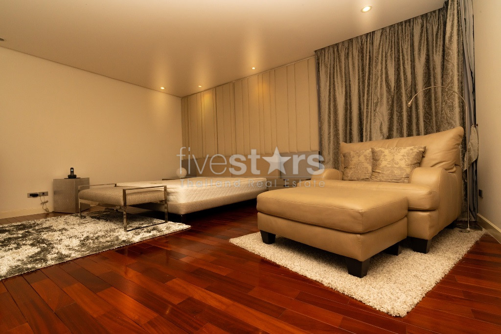 maison à louer dans l'enceinte de Ramkamhaeng 24, photo 19