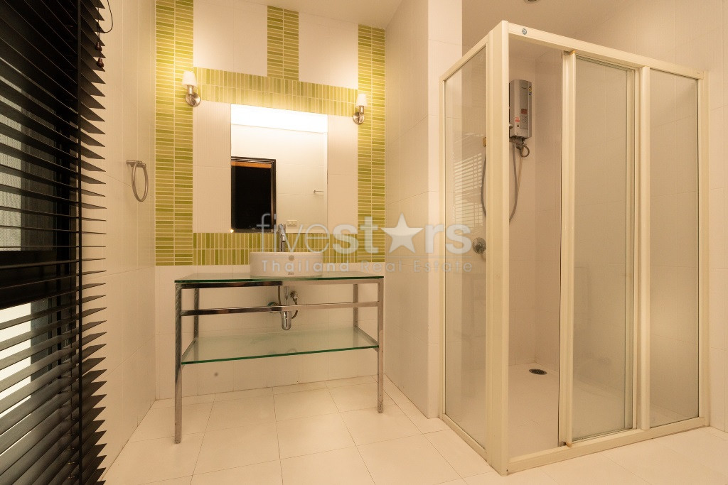 maison à louer dans l'enceinte de Ramkamhaeng 24, photo 22