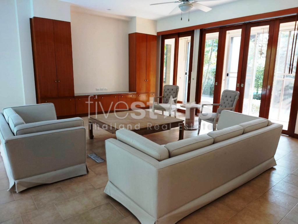 Maison 3 chambres avec piscine à louer proche de l'autoroute Rama 9 et Petchburi/Thonglor, photo 5
