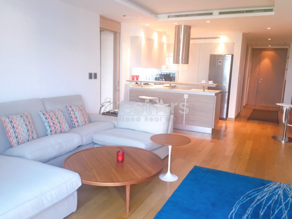 Condo de 3 chambres à louer sur Phahonyothin