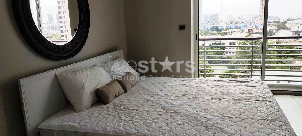 Condo de 2 chambres à louer sur Phahonyothin, photo 2
