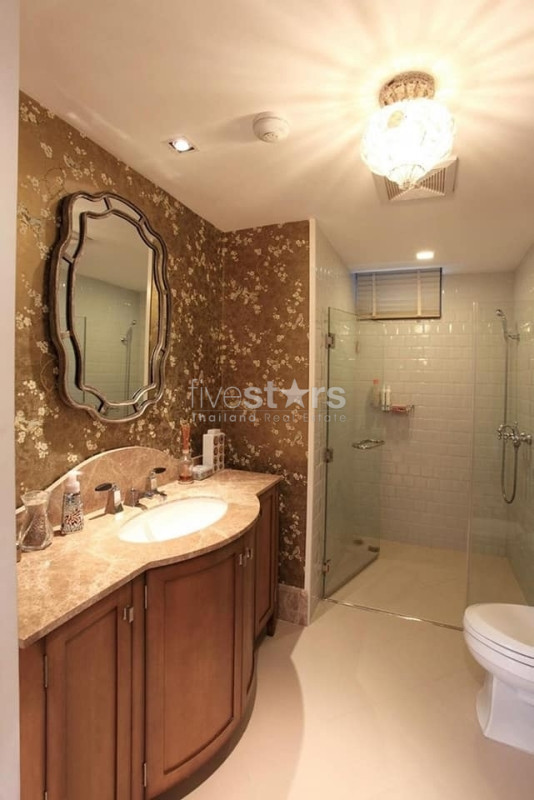 2 bedroom condo for sale close to BTS Ari, photo 10