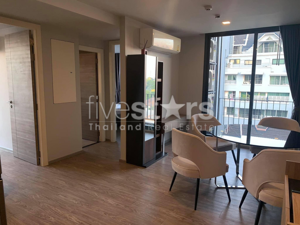 2 bedroom low rise condo for sale Phahonyothin 2