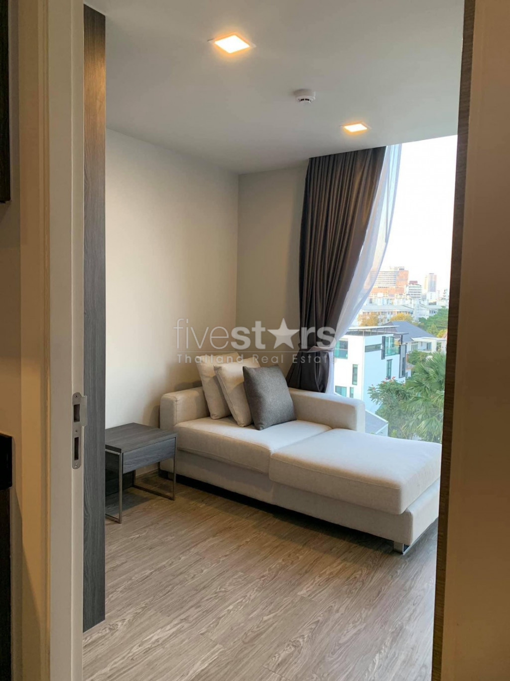 2 bedroom low rise condo for sale Phahonyothin 2, photo 2