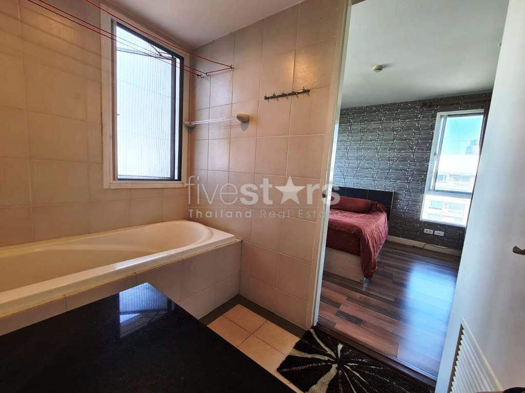 2 bedroom condo for sale on Phaholyothin to Aree, photo 11