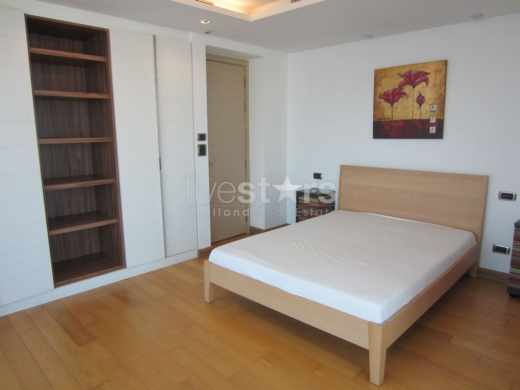 2 chambres spacieux à louer sur Phahonyothin, photo 3