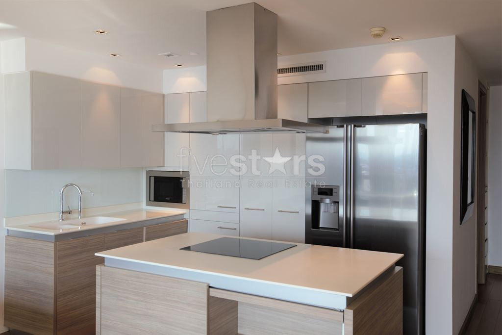 2 chambres spacieuses à louer sur Phahonyothin, photo 8
