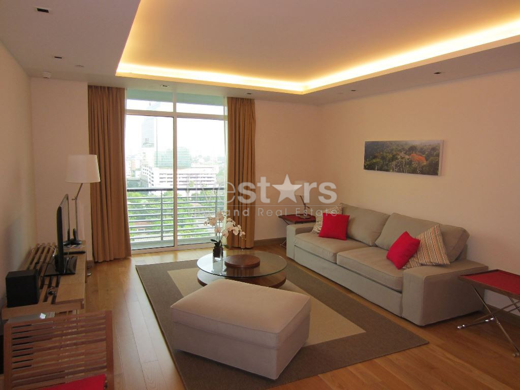 1 chambre spacieuse à louer sur Phahonyothin, photo 2