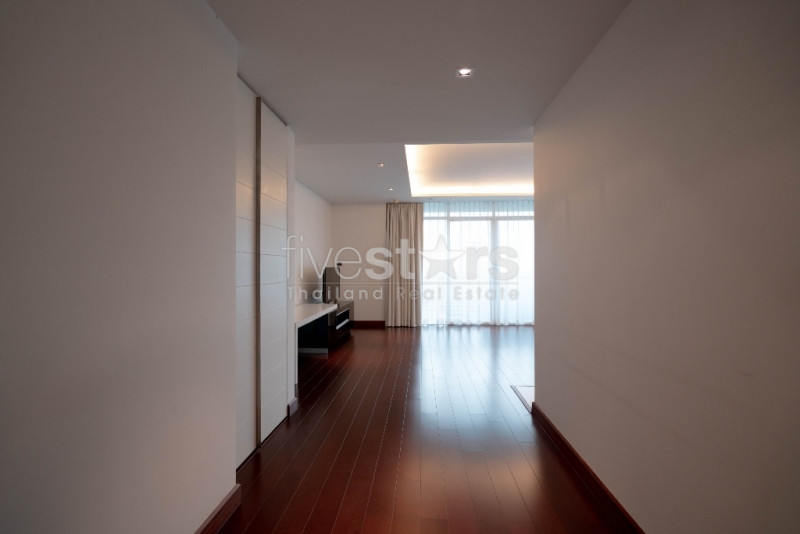 2 bedroom spacious for sale on Phahonyothin, photo 9