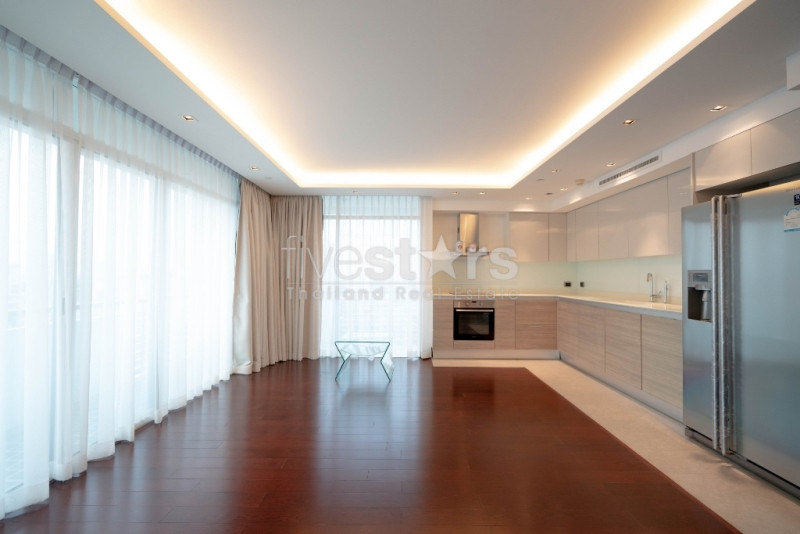 2 bedroom spacious for sale on Phahonyothin, photo 2
