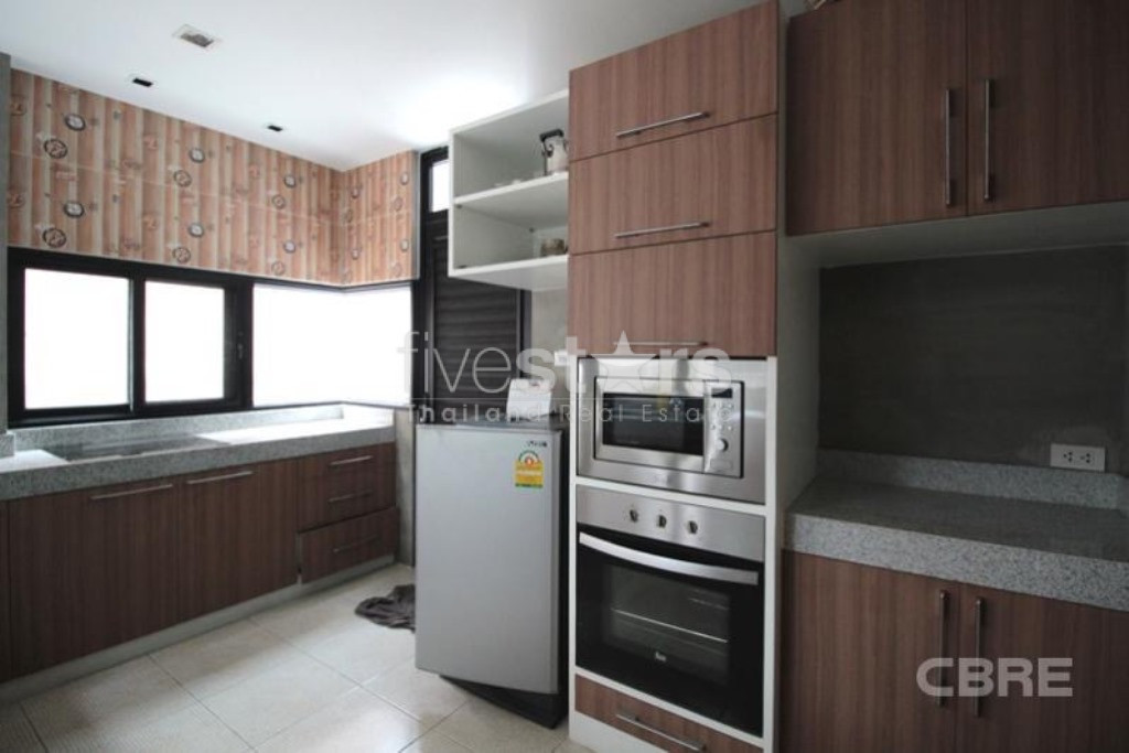 Single house 4-bedroom for sale close to Ari BTS station, photo 16