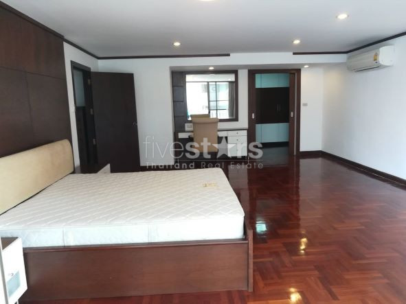 Pet friendly duplex 3 bedrooms for rent near BTS Phromphong, photo 9
