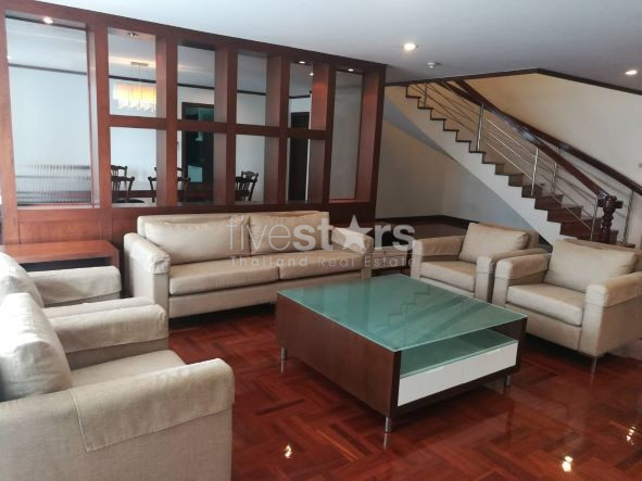 Pet friendly duplex 3 bedrooms for rent near BTS Phromphong, photo 2