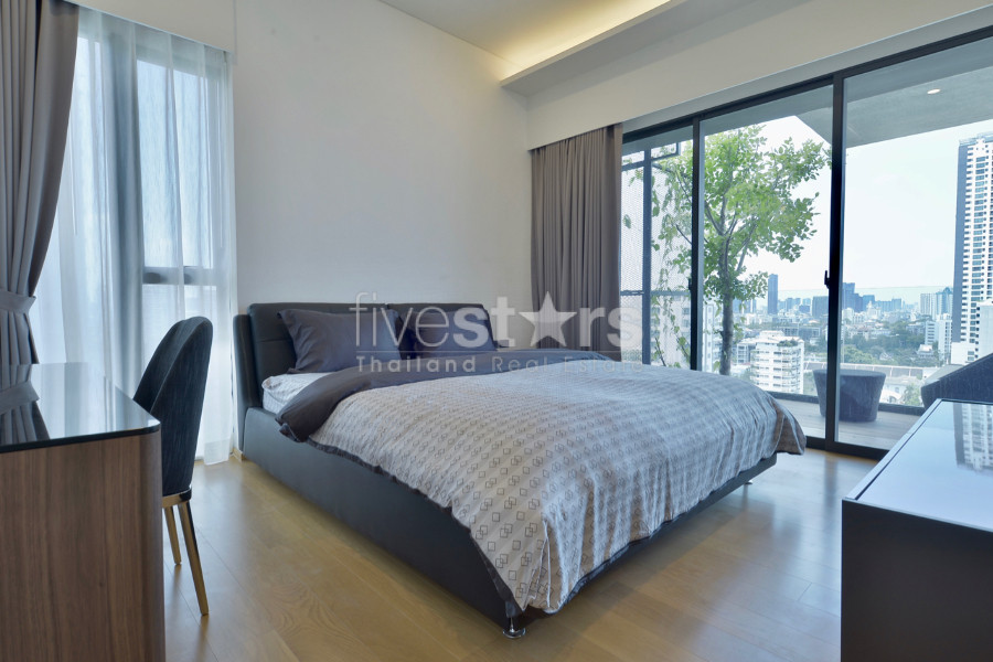 Appartement spacieux avec 2 chambres à louer quartier Phrompong, photo 7