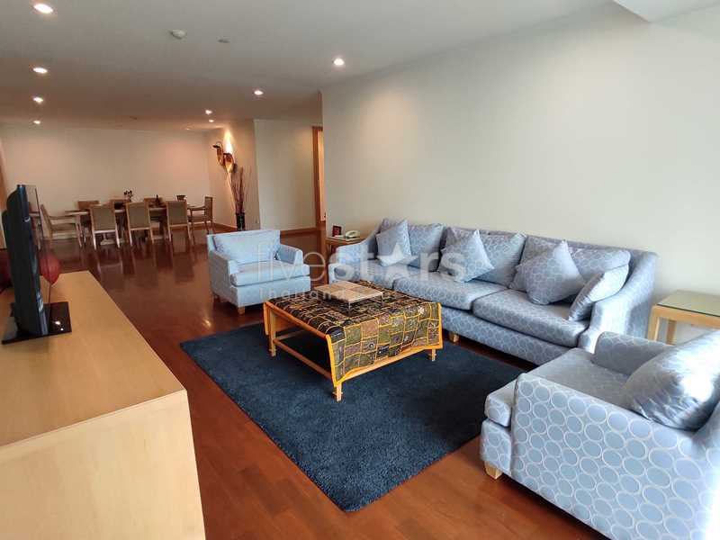 Appartement de 3 chambres à louer à proximité de la station Phrom Phong BTS