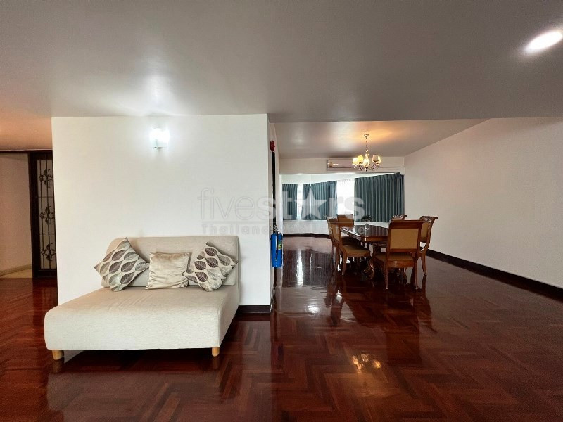 Appartement de 3 chambres acceptant les animaux à louer sur Phrom Phong, photo 5