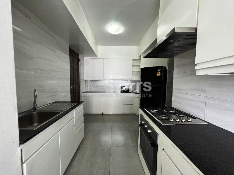 Appartement de 3 chambres acceptant les animaux à louer sur Phrom Phong, photo 8