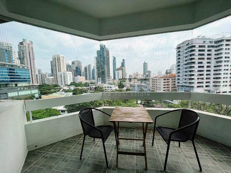 Appartement de 3 chambres acceptant les animaux à louer sur Phrom Phong, photo 2