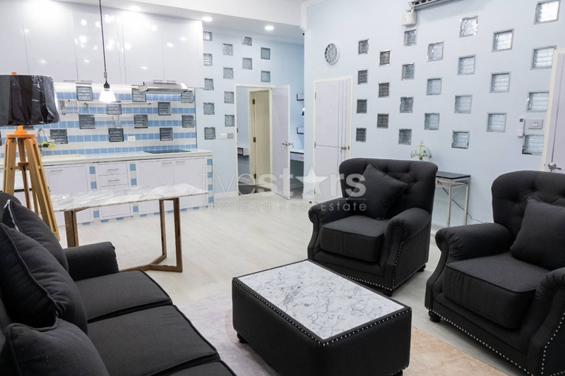 Pet friendly condo 2 bedrooms for rent near BTS Phromphong
