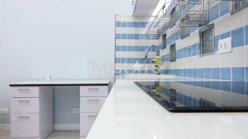 Pet friendly condo 2 bedrooms for rent near BTS Phromphong, photo 6