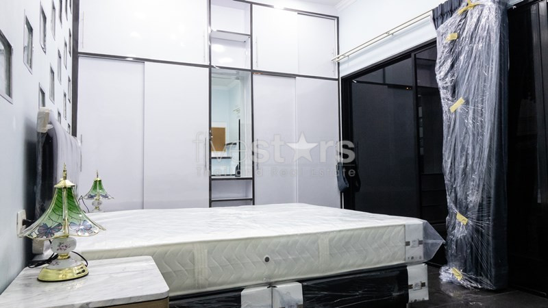 2 chambres récemment entièrement rénovées à vendre sur Phrom Phong, photo 12