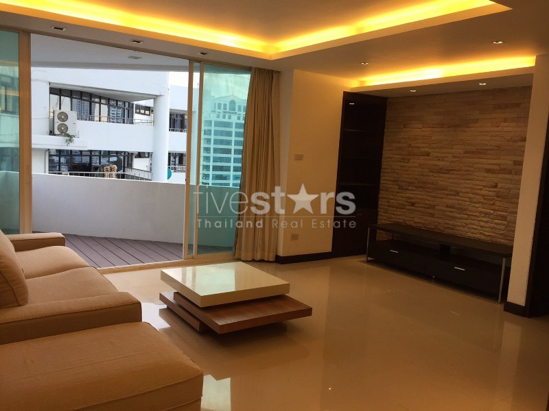 condo spacieux 2 chambres récemment rénové à vendre sur Thonglor, photo 2