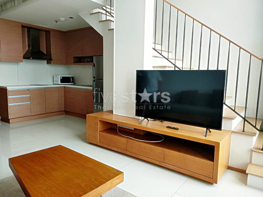 Large duplex 1 bedroom condo for rent in Phromphong area, photo 10