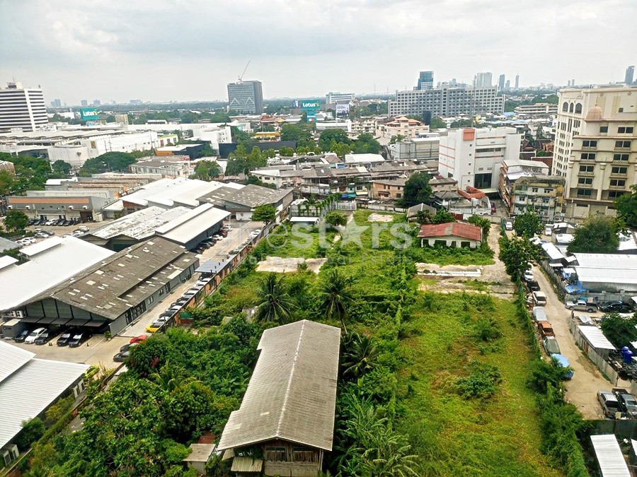 Large duplex 1 bedroom condo for rent in Phromphong area, photo 14